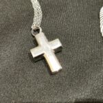 Ascheschmuck-Kreuz