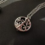 Ascheschmuck-Lebensbaum-im-Ring-2
