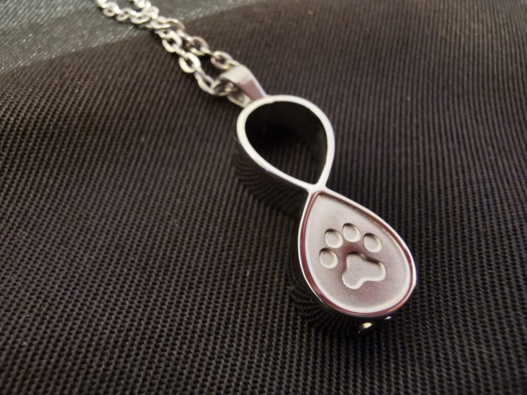 Ascheschmuck Pfote infinity Halskette Anhänger von Mund Katze Pferd Aschekapsel Erinnerungsschmuck